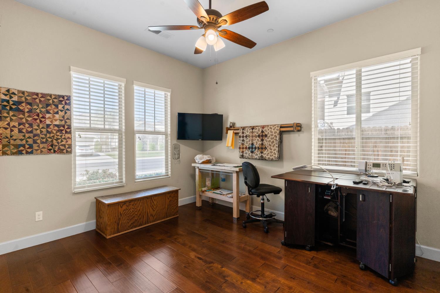 2885 Blackwood Ave, Clovis, CA 93619