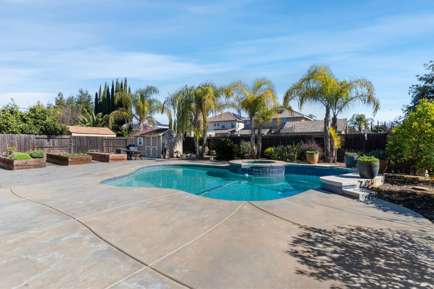 2885 Blackwood Ave, Clovis, CA 93619