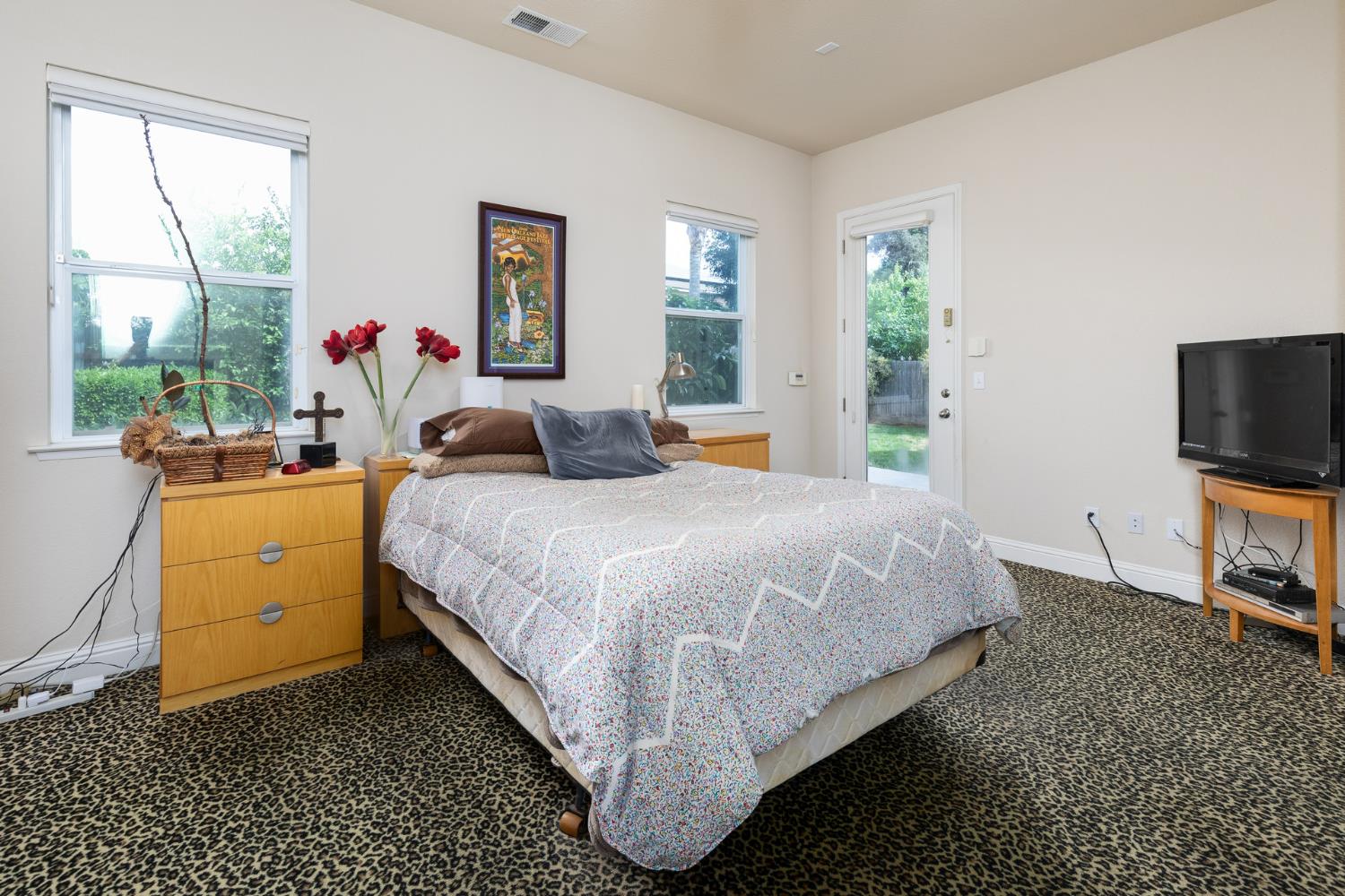 1827 N Joshua Ave, Clovis, CA 93619