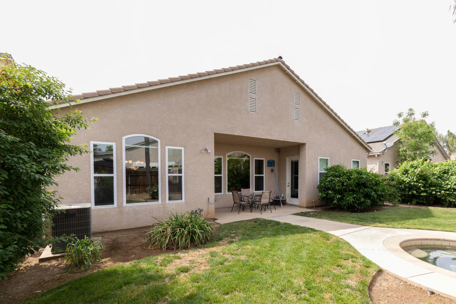 1827 N Joshua Ave, Clovis, CA 93619