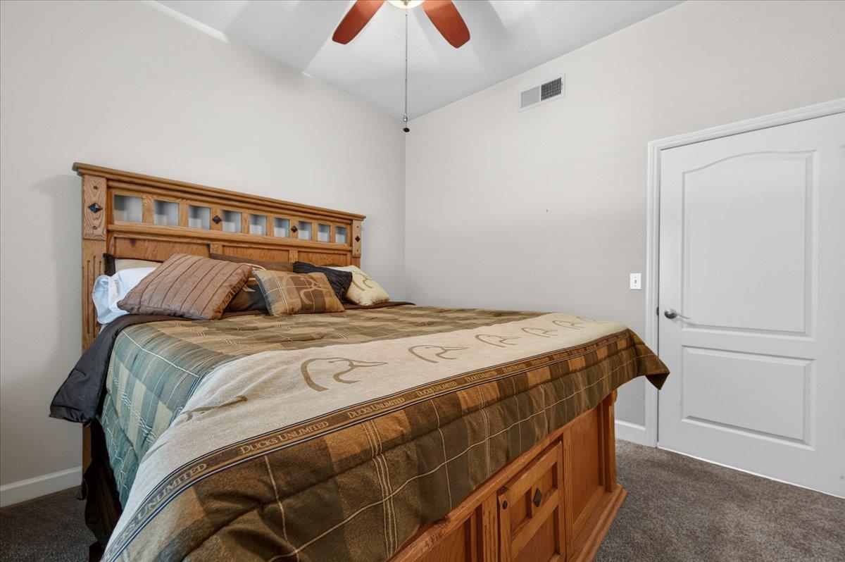 288 W Paul Ave, Clovis, CA 93612