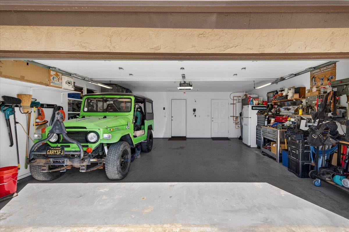 288 W Paul Ave, Clovis, CA 93612