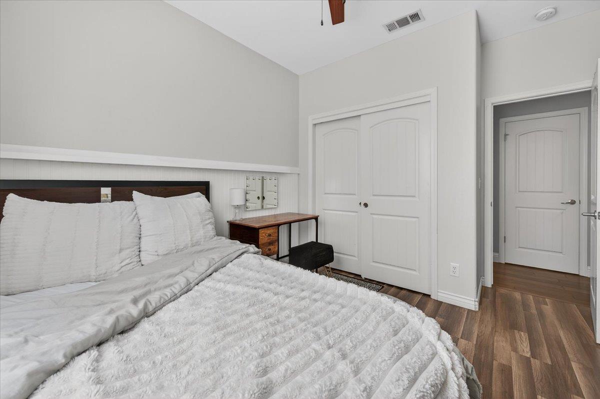 1776 N McPherson Ln, Clovis, CA 93619