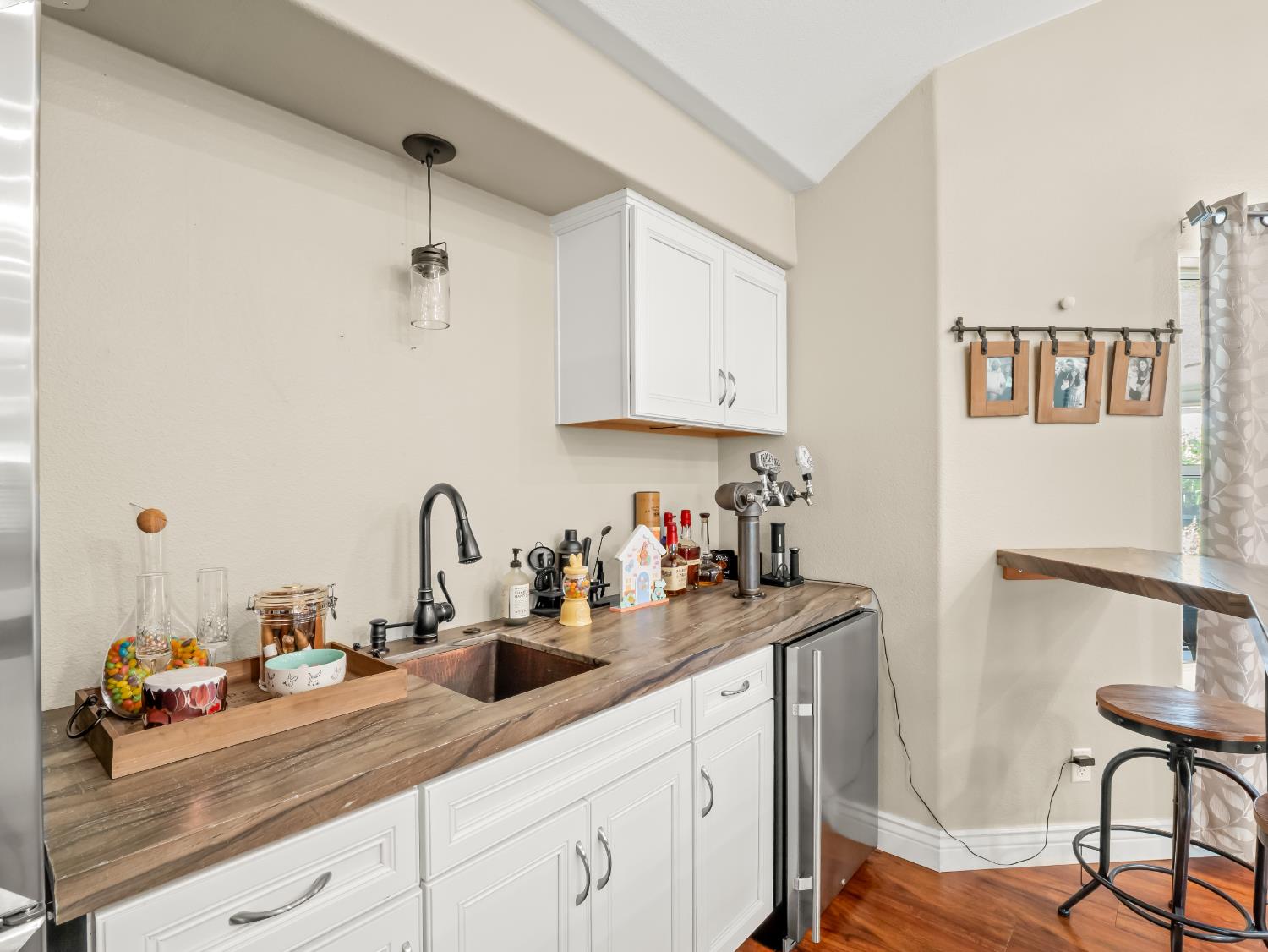 2690 Joshua Ave, Clovis, CA 93611