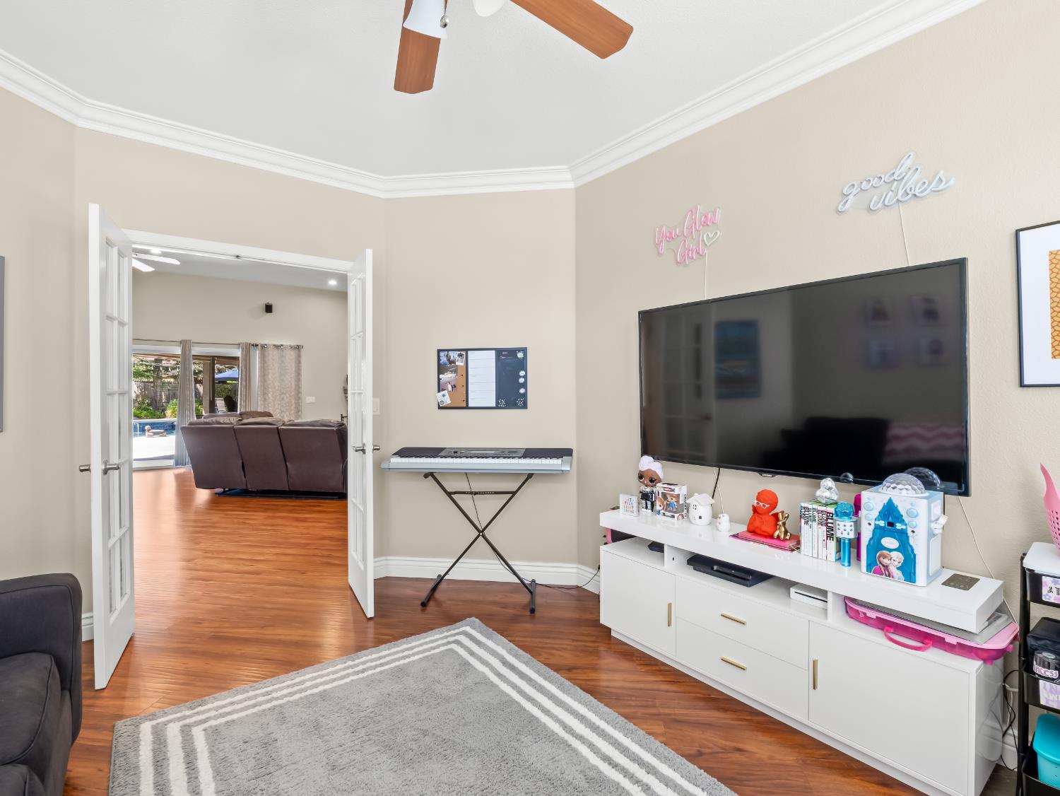 2690 Joshua Ave, Clovis, CA 93611