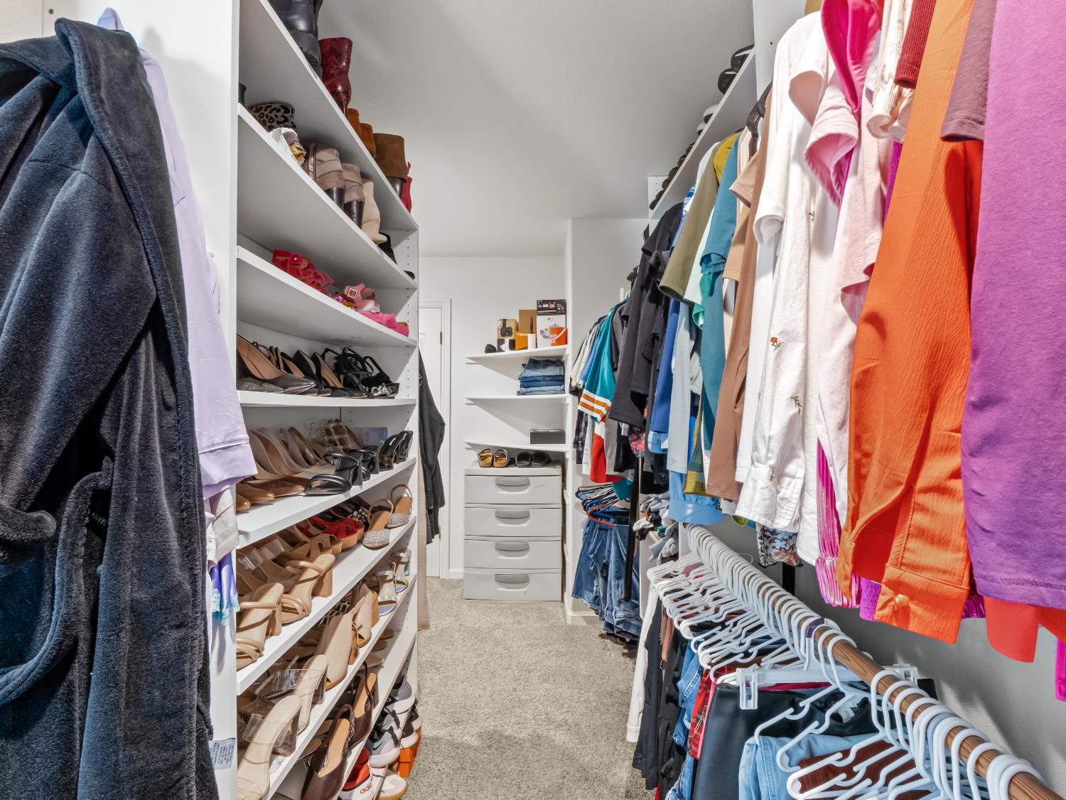 2690 Joshua Ave, Clovis, CA 93611