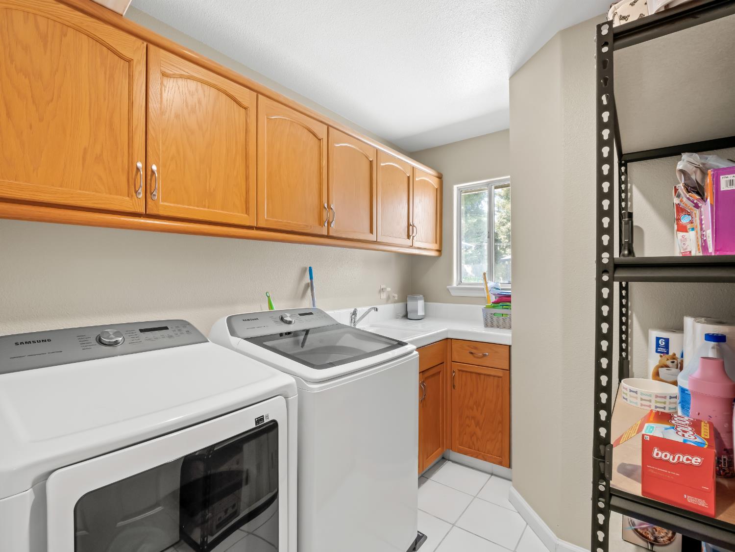 2690 Joshua Ave, Clovis, CA 93611