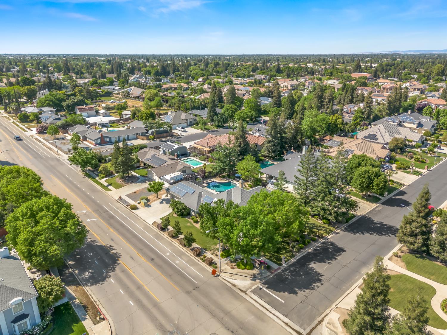 2690 Joshua Ave, Clovis, CA 93611