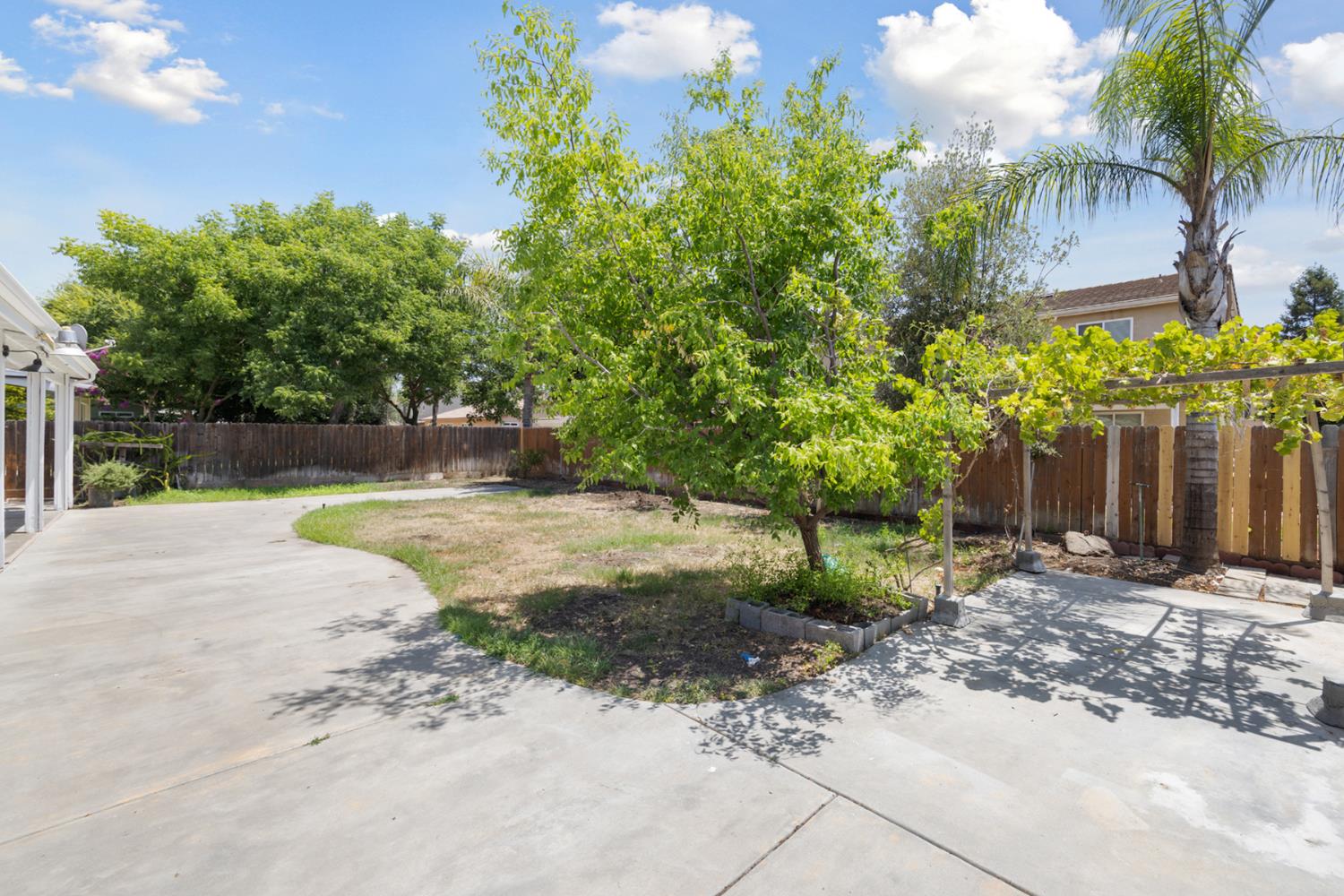 2720 San Jose Ave, Clovis, CA 93611
