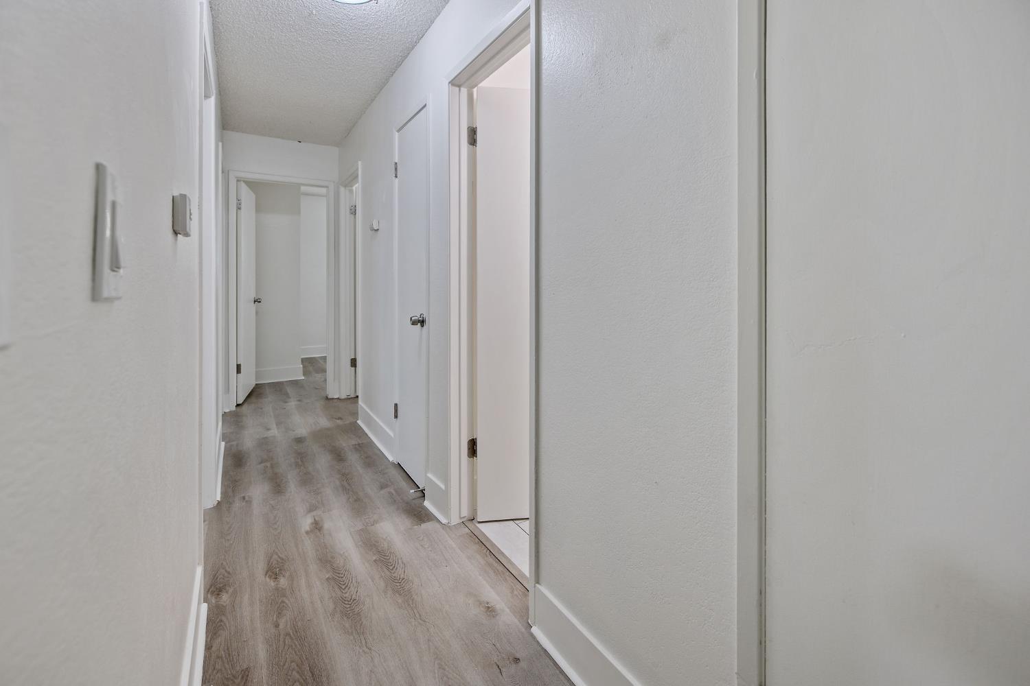534 W Swift Ave, Clovis, CA 93612