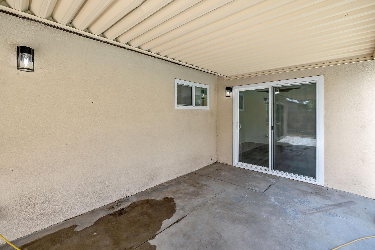534 W Swift Ave, Clovis, CA 93612