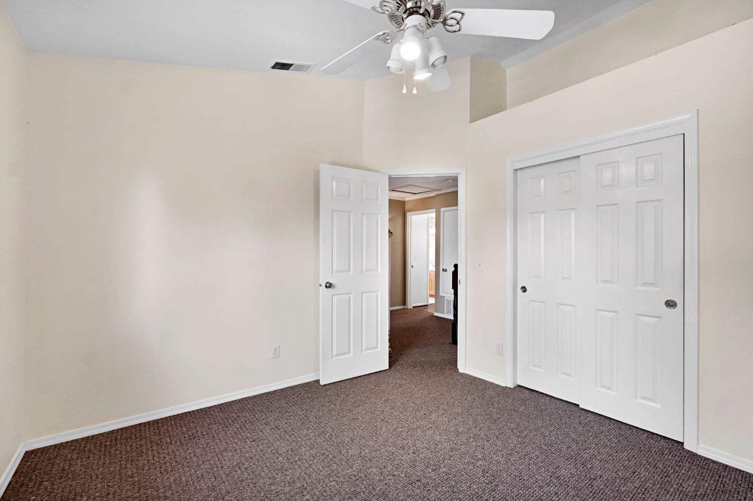 1742 Cromwell Ave, Clovis, CA 93611