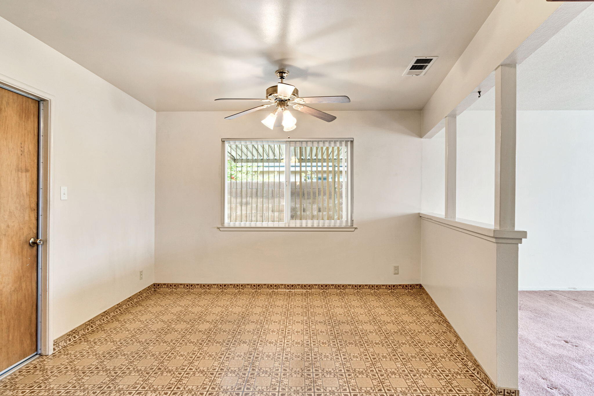 578 W Beverly Dr, Clovis, CA 93612